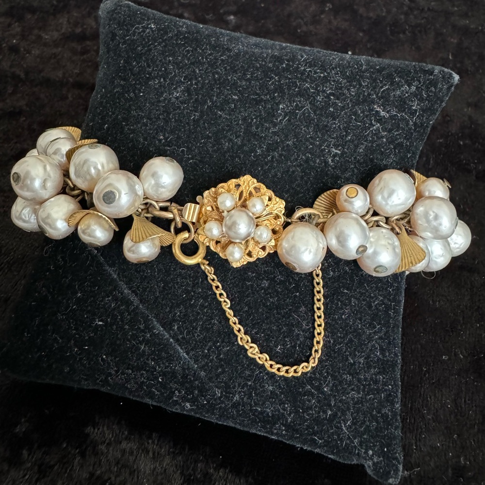 Vintage Miriam Haskell Pearl & Gold Shells Bracelet